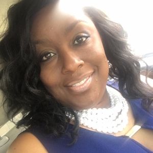 Meet your Posher, Casandra